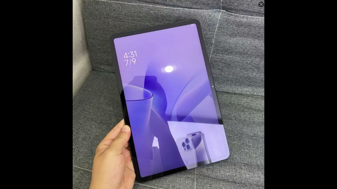 Large screen tablet device for entertainment and work