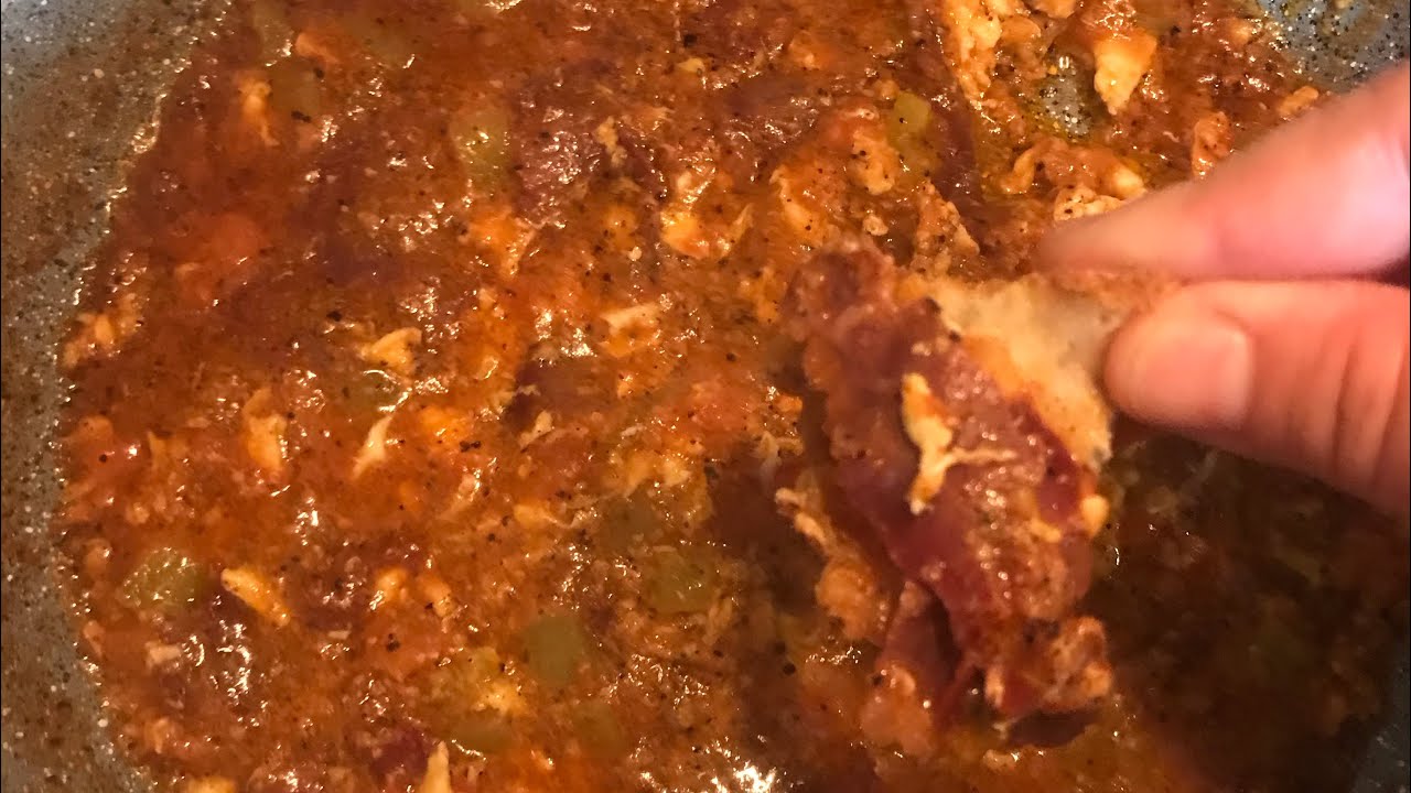 MENEMEN PASTIRMALI İSOTLU ( Efsane Menemen Tarifi)