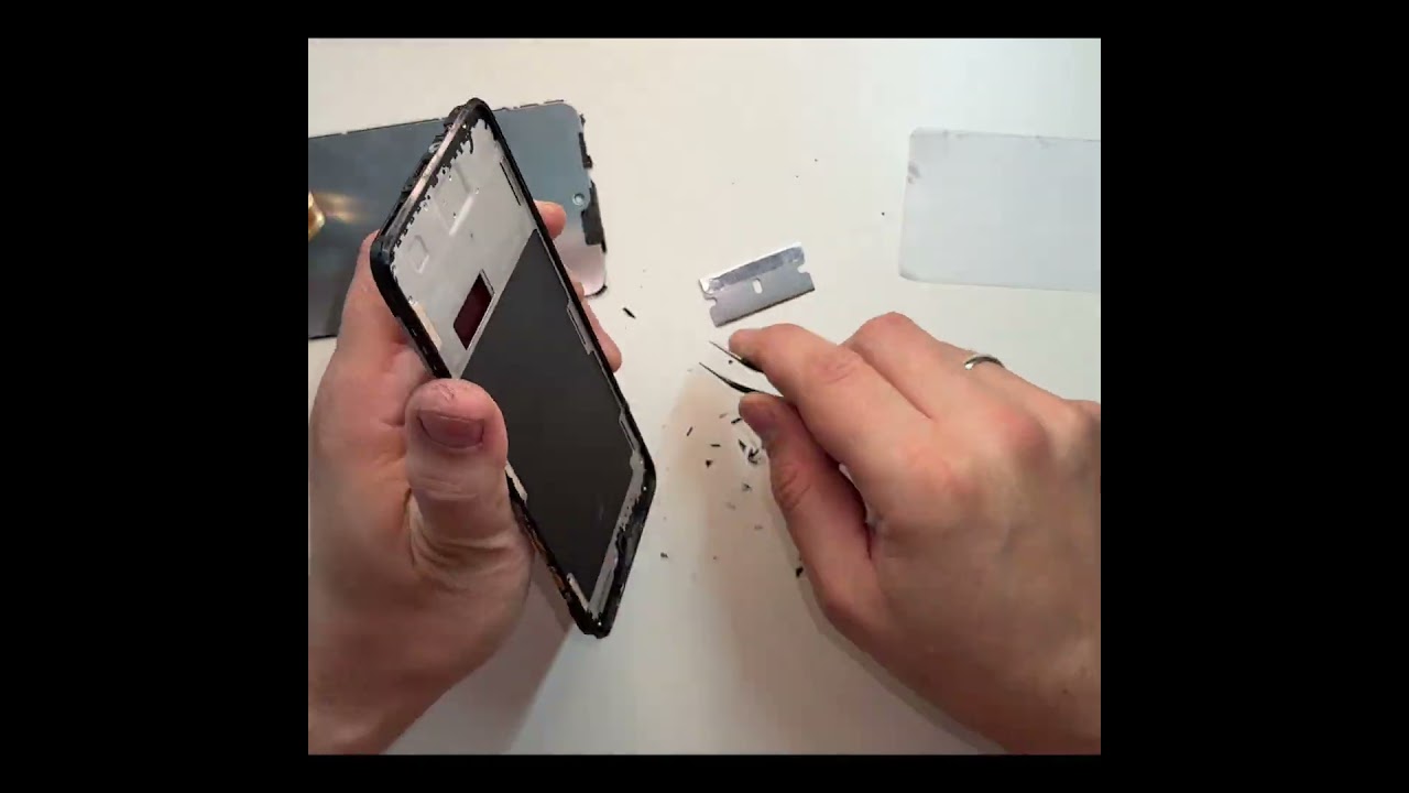 Motorola Moto G55 5G - Wymiana ekranu i demontaż