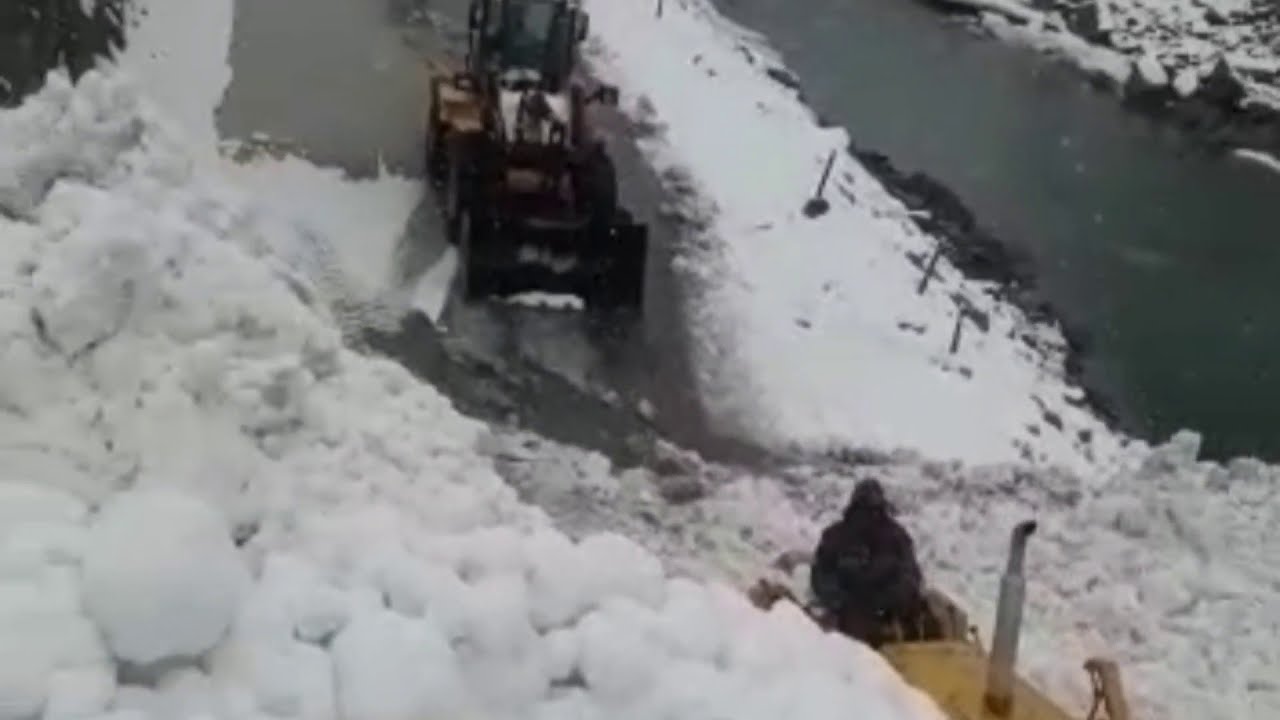 Avalanche Near Drass