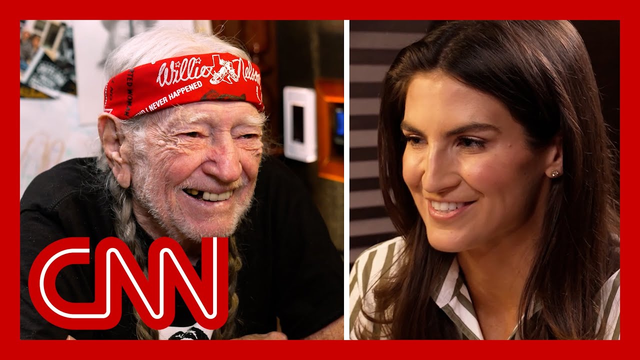 Willie Nelson recalls smoking weed on White House roof