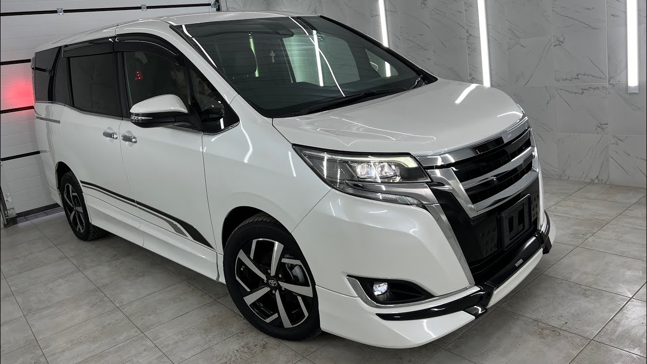 Toyota Esquire 2018 год 2.0 4Wd