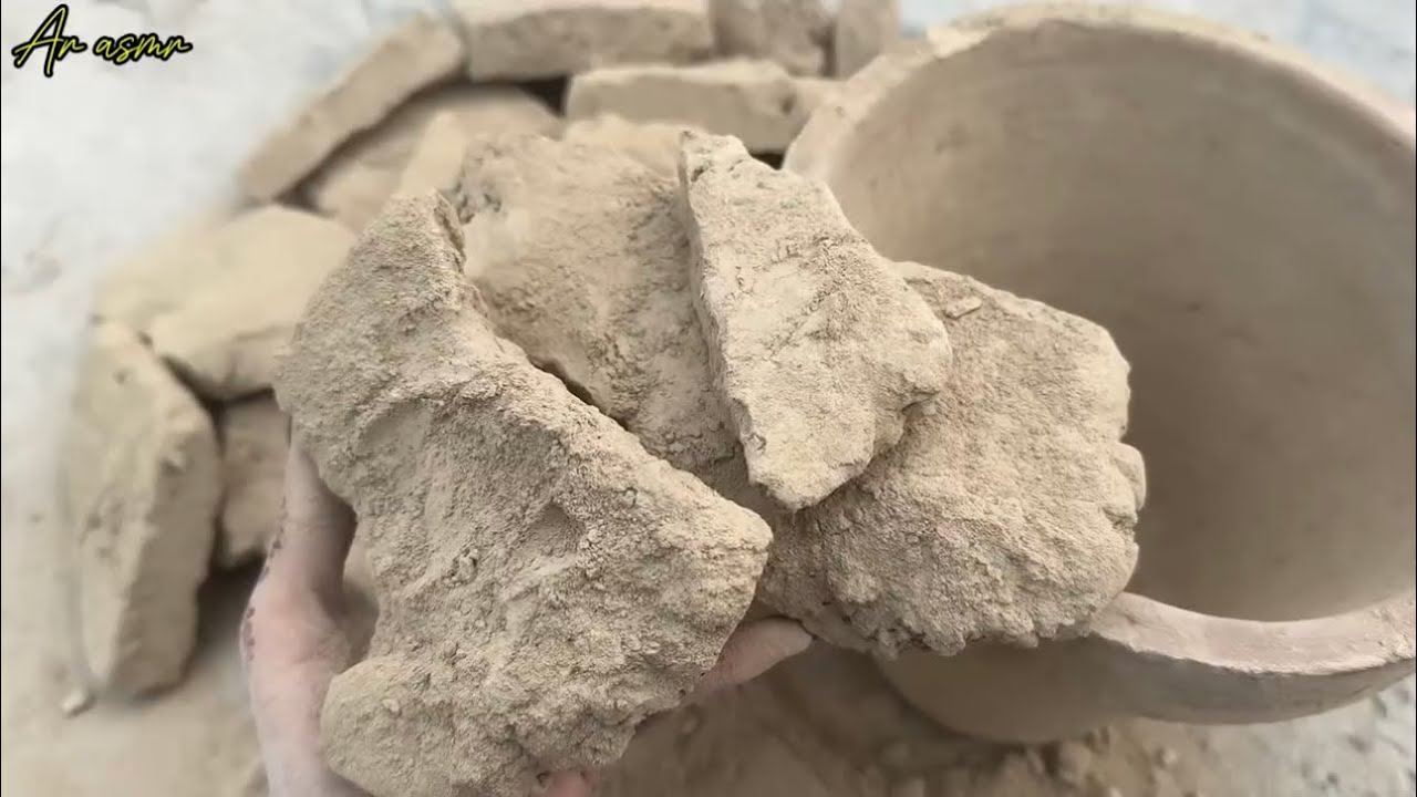 Gritty mud dirt dry crumbling in clay pot 🔥satisfying relaxing 