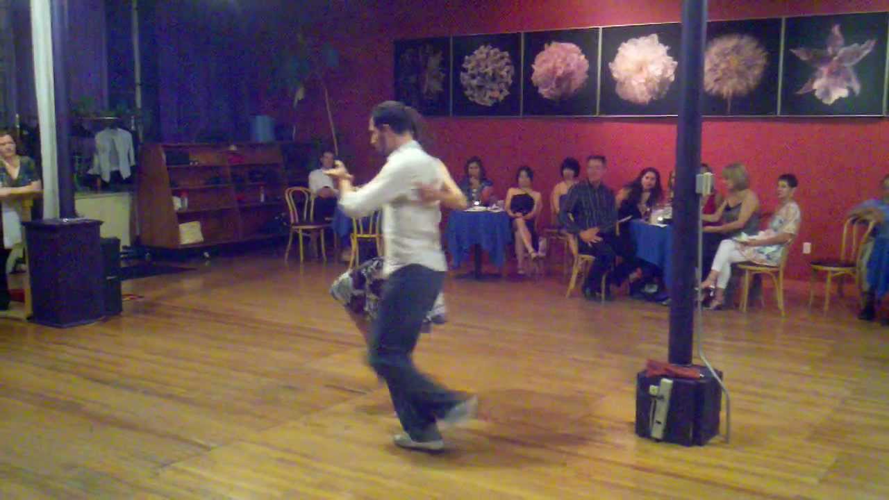 Eli Leserowitz & Amy Anderson Tango to 