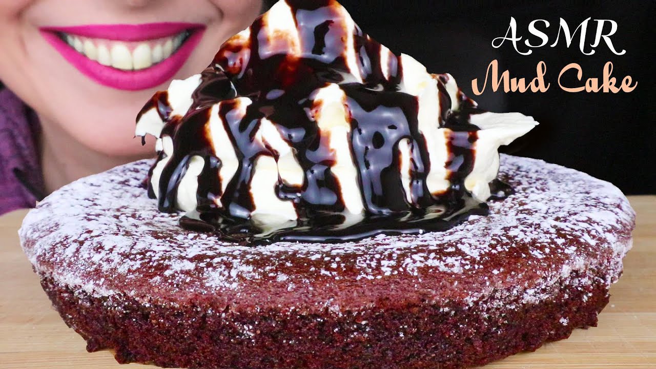 CHOCOLATE MUD CAKE WITH WHIPPED CREAM 🍰 | Whispering | ASMR Mukbang  - 먹방 | Eating Sounds