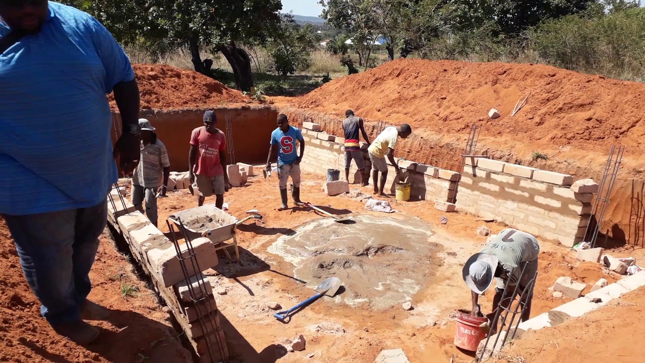 Ujenzi wa Bwawa la kufugia samaki kwa saruji na matofali. piga simu 0713 01 21 17 au 0682 52 55 40