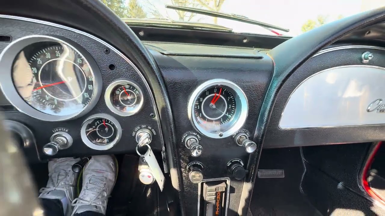 1964 Chevrolet Corvette - Start Up