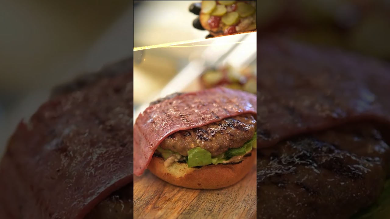 Texas Burger 🤠 &alpha;&pi;&epsilon;&upsilon;&theta;&epsilon;ί&alpha;&sigmaf; &alpha;&pi;ό &tau;&omicron; &Alpha;&mu;έ&rho;&iota;&kappa;&alpha; &sigma;&tau;&iota;&sigmaf; &Sigma;έ&rho;&rho;&epsilon;&sigmaf; 🇺🇸 #familykitchen #greek #streetfood #serres