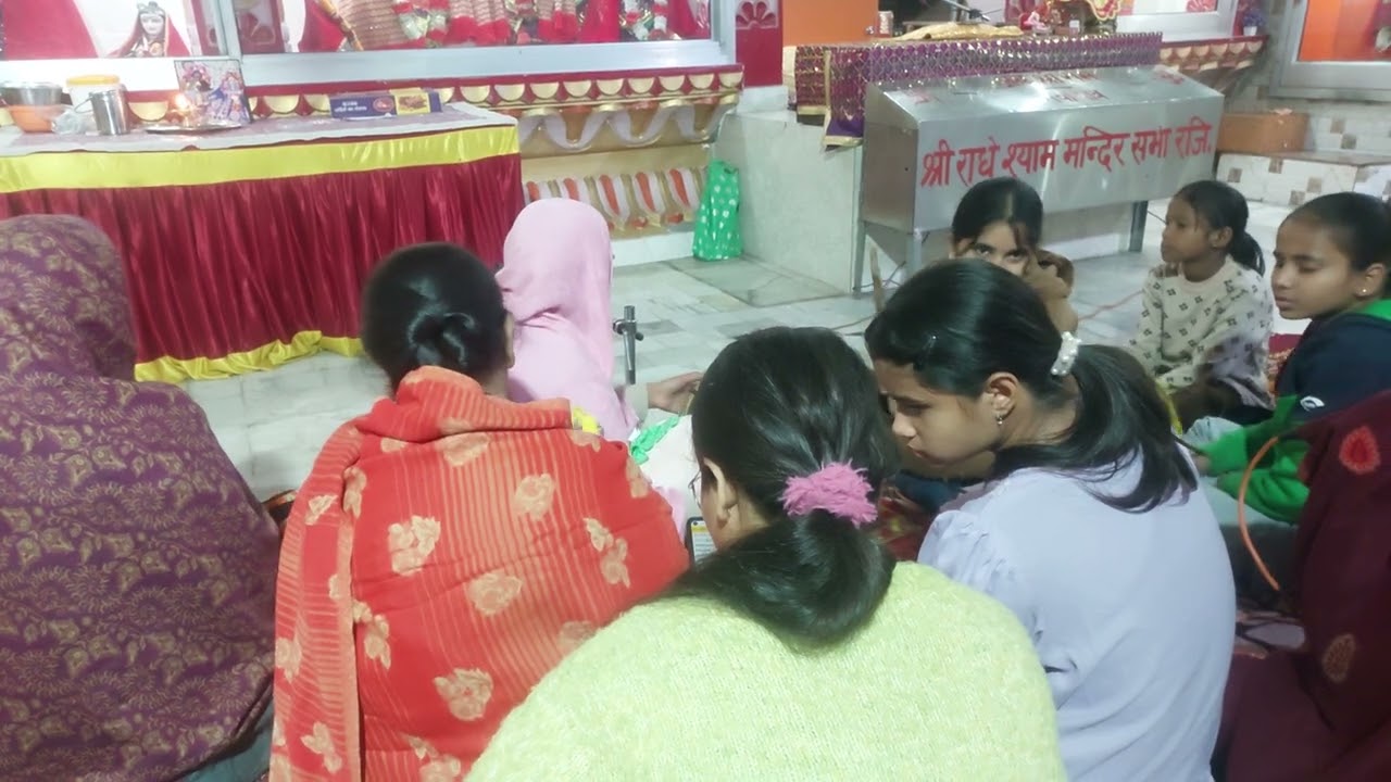 अरे कान्हा कुनसे गुरू न पढाया उगली पै पर्वत ठाया #🙏🏻🙏🏻🙏🏻