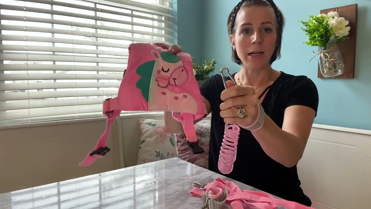 Review of Toddler Leash-Baby Walking Safty Harness and Child Anti Lost Wrist Link
