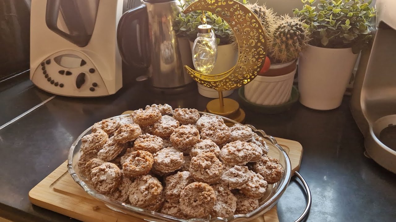 تاني حلوة العيد بعد البهلة حلوة هشيشة ولذيذة وبكمية وفيرة