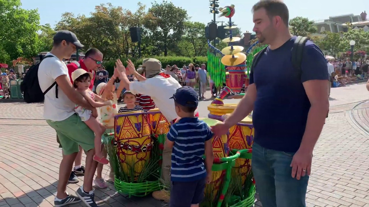 Jungle Book Jive interaktive Pre Show | Live aus dem Disneyland Paris