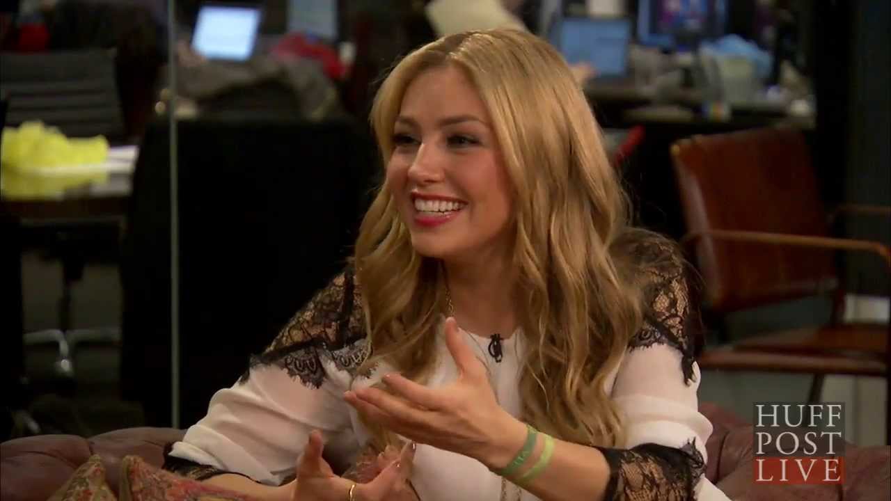 Thalia on Huffpost Live - 05.11.2013 [HD]