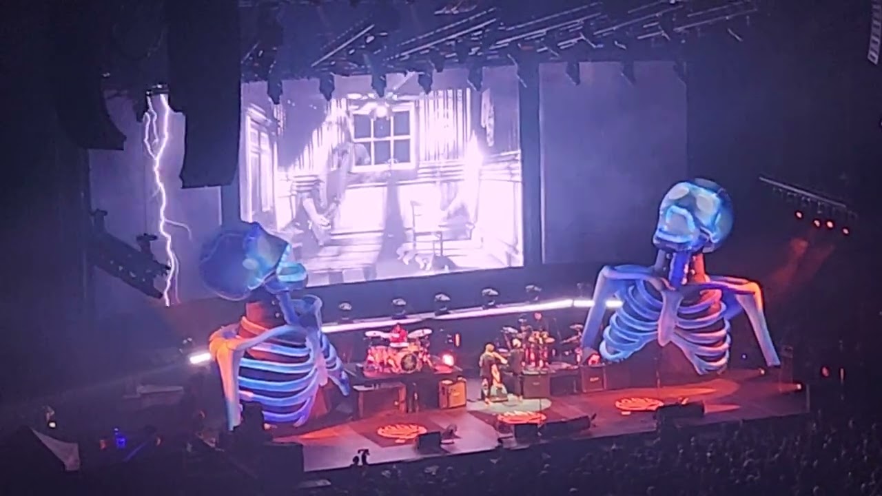 The Offspring - Gotta Get Away / Drum Solo (January 30, 2026 / Rogers Place, Edmonton AB)