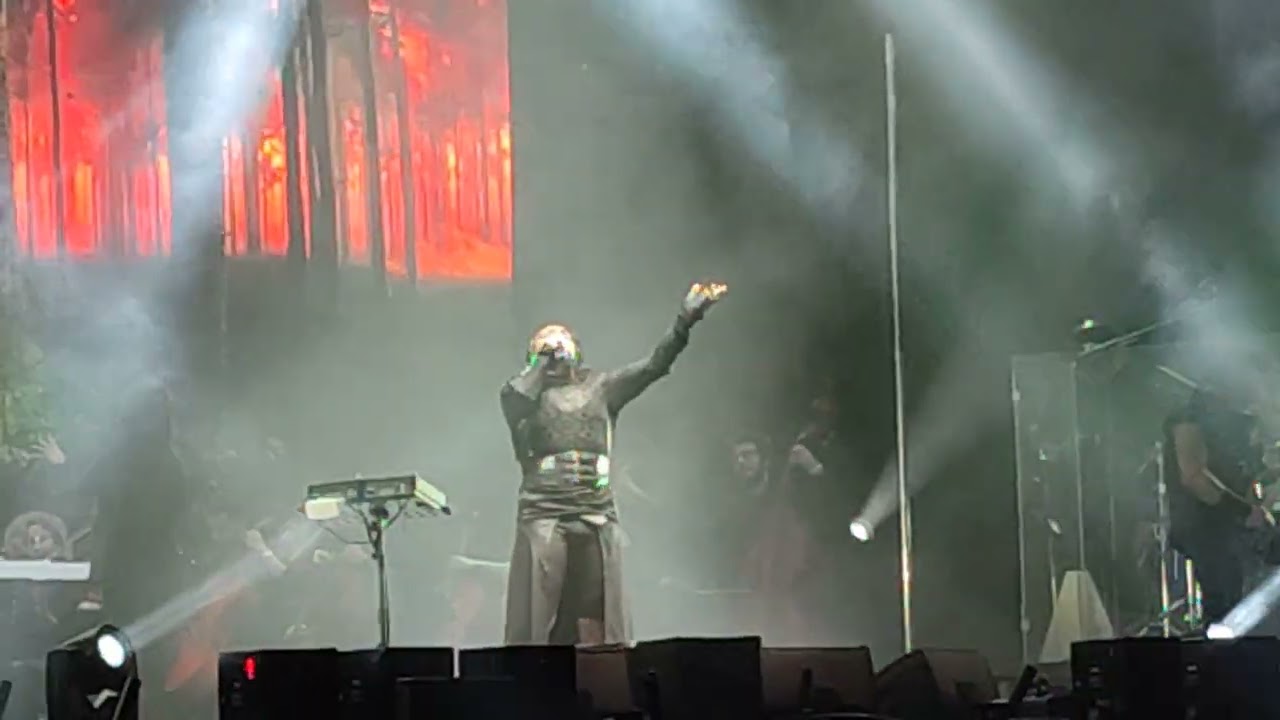An Epic Symphony & Hayko Cepkin - Son Kez ( Volkswagen Arena ) 30.11.2023