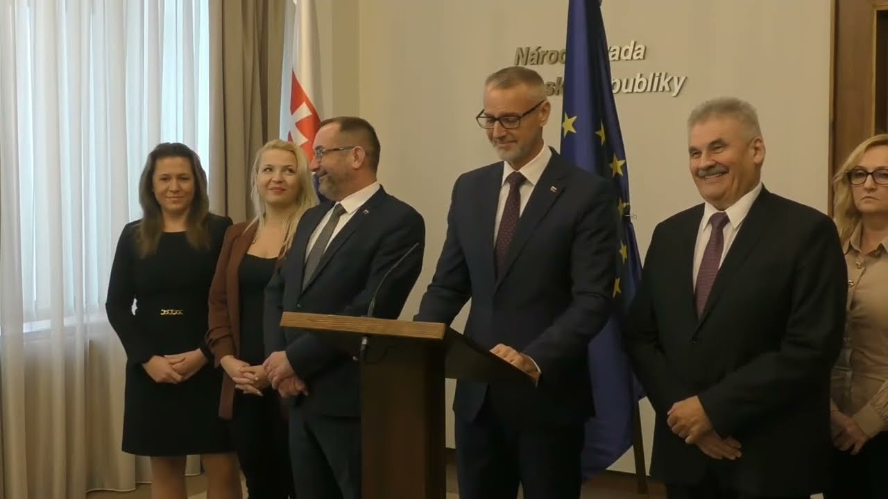 Smer a Hlas vyzvali opozíciu, aby odsúdili agresívne konanie Matoviča