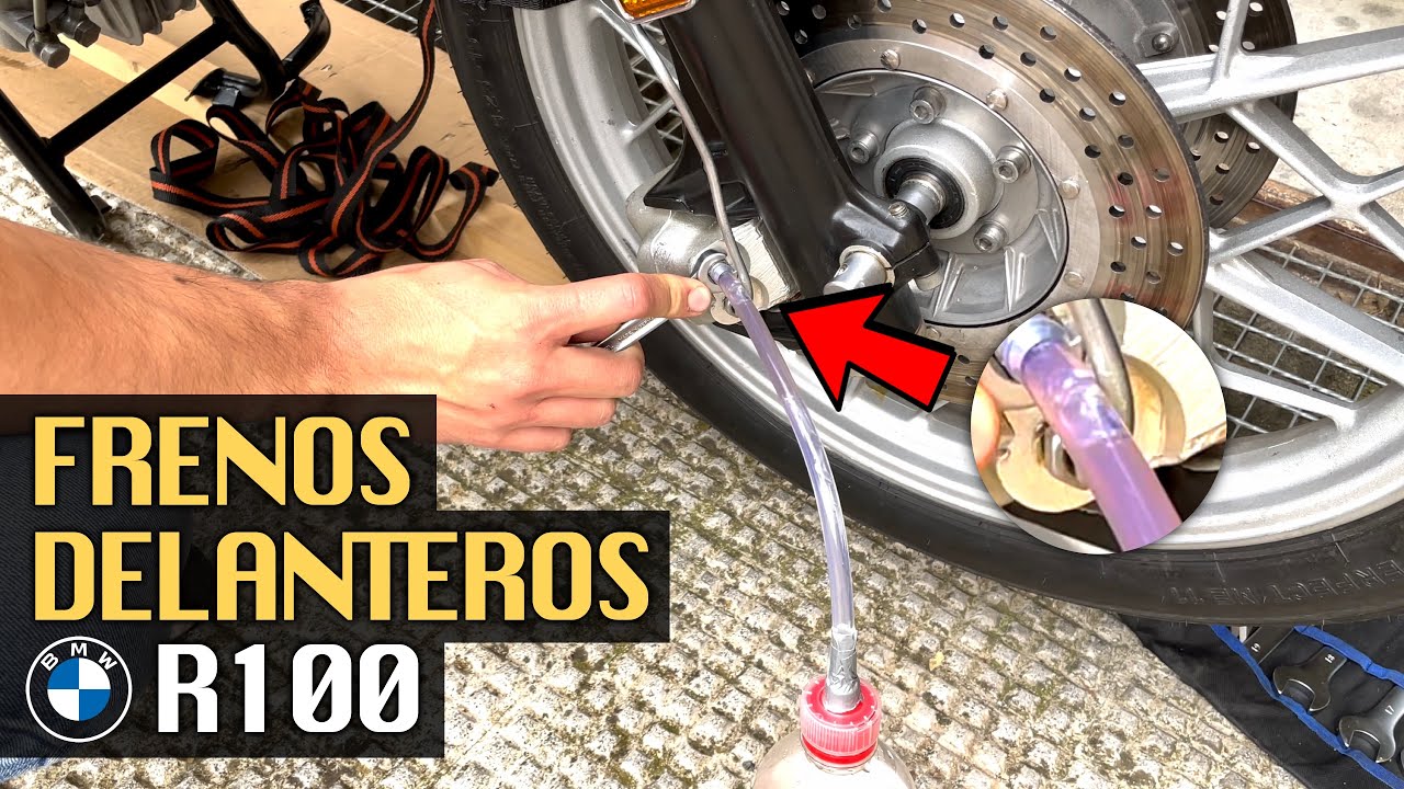 R100 #47 ✊ Instalación frenos delanteros (PARTE 2) 😅 pastillas, latiguillos y purgado 🤘