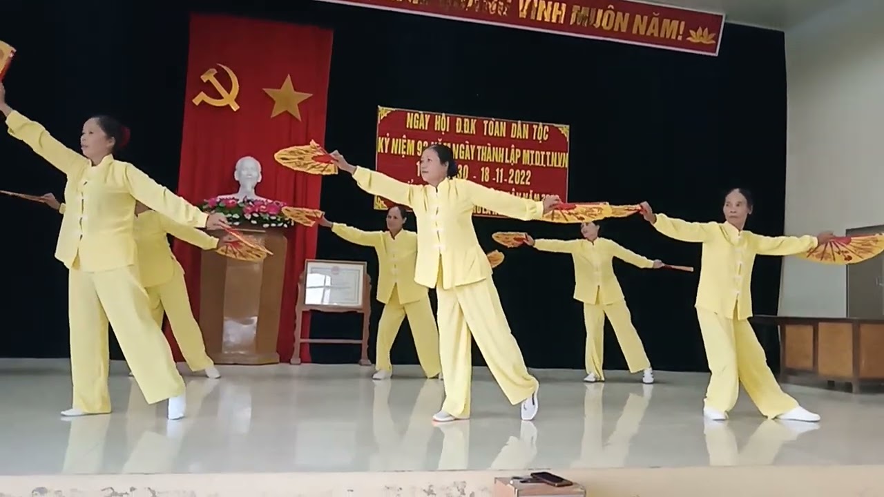 song quạt dưỡng sinh thôn phú la