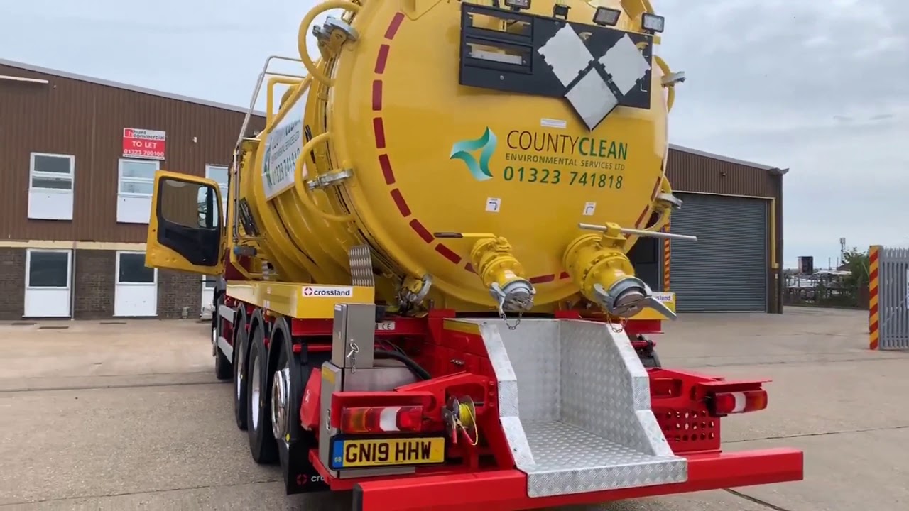 Brand new Mercedes-Benz ADR 8-wheeled Vacuum Tanker