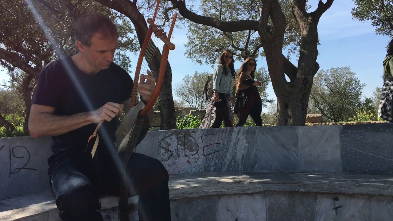 Stefan Hagel improvisation on the lyre 4 3 2017 Pnyx