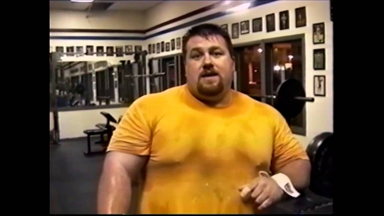 Richard Schoenberger bench press training