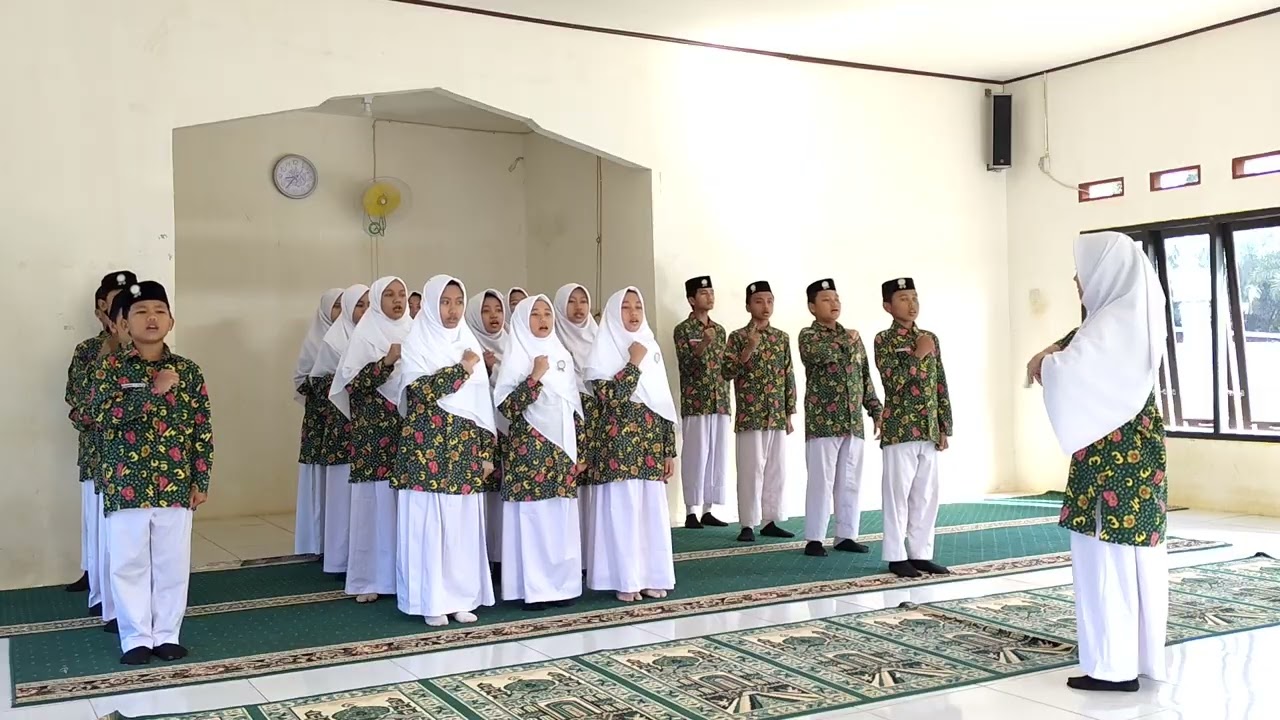 MTs AHSANU AMALA | Lomba Paduan Suara Kemenag RI