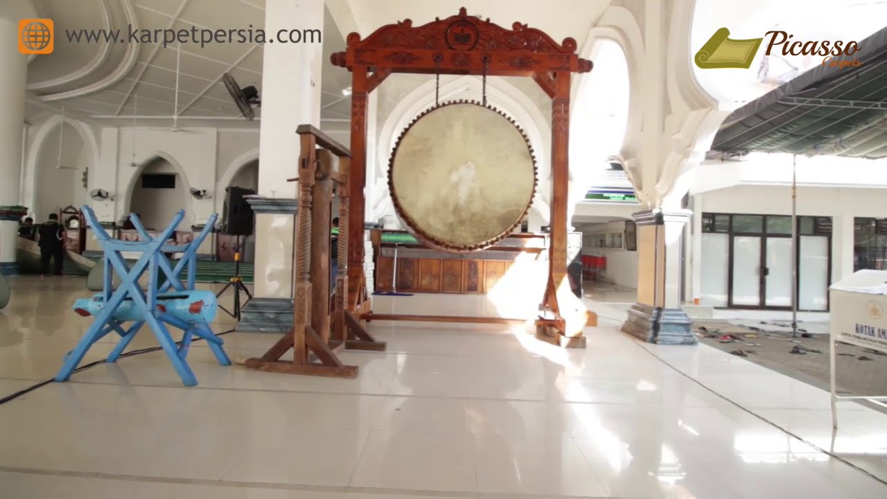 PESONA SANTRI : MERDUNYA ADZAN SANTRI PESANTREN AL FITRAH SURABAYA