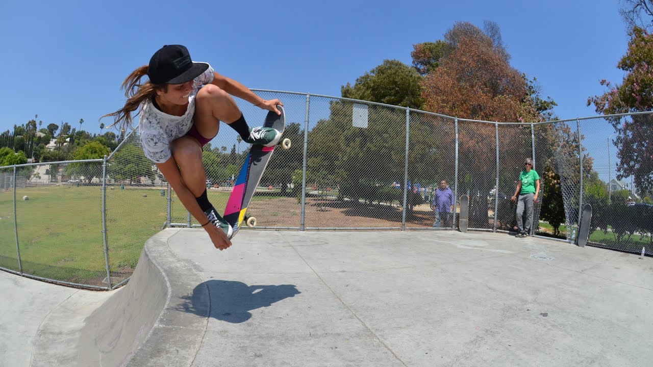 Blog Cam #68 - Girl Skateboarders Are Weird
