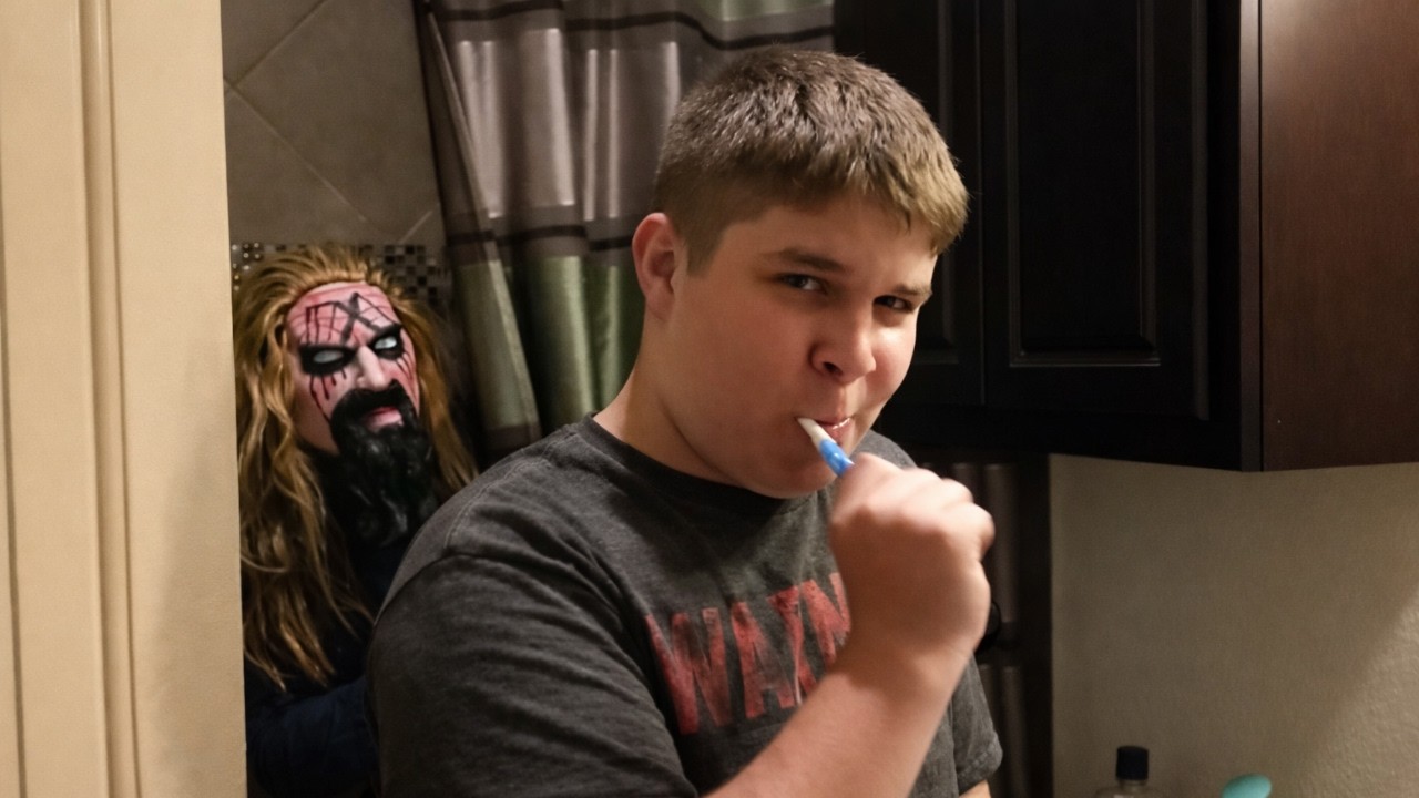 Try not to laugh 😂 | The funniest scares and reactions (Part 10)