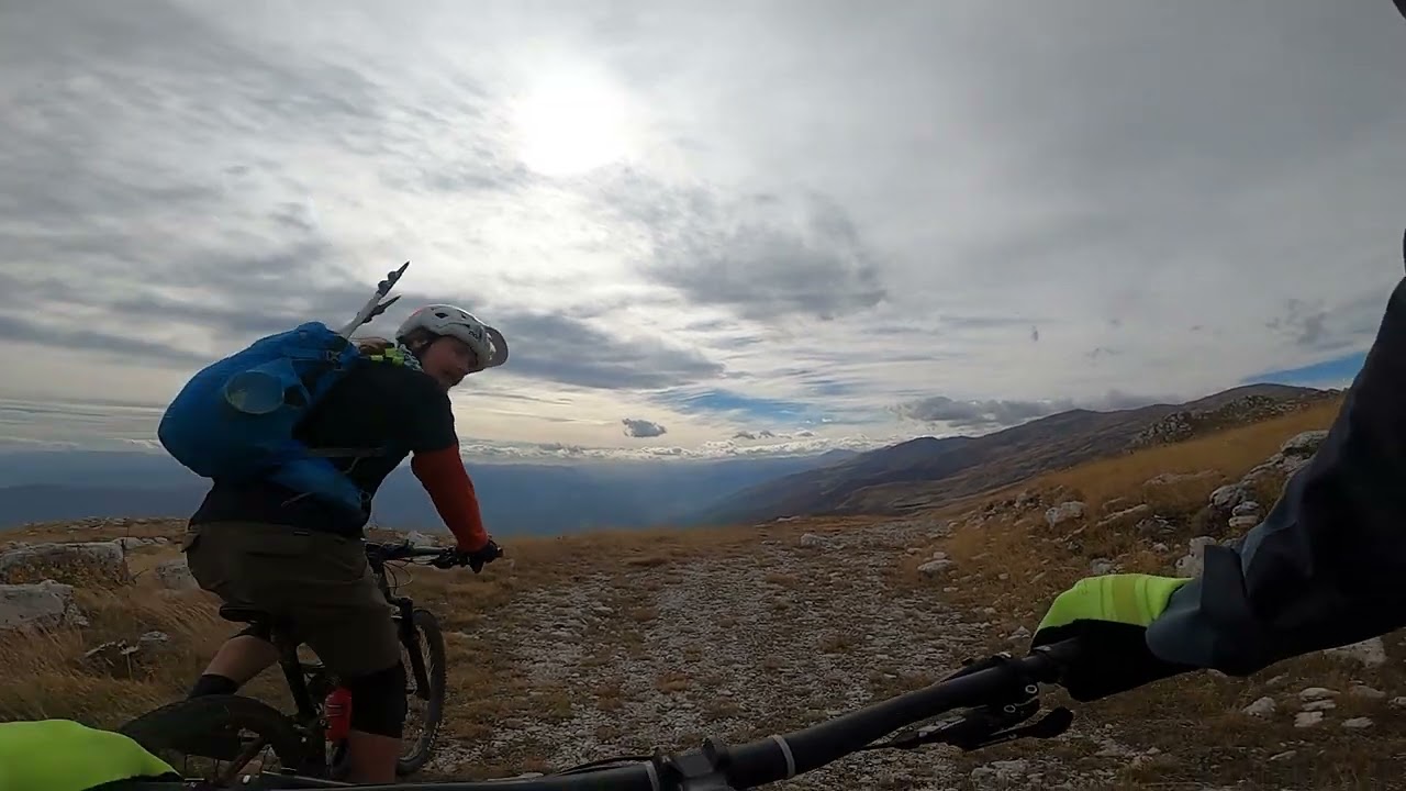 Љуботен (2.498 м.н.в.) есен 2023 (Цел) / Ljuboten (2.498 a.m.s.l.) in autumn 2023 (Full)