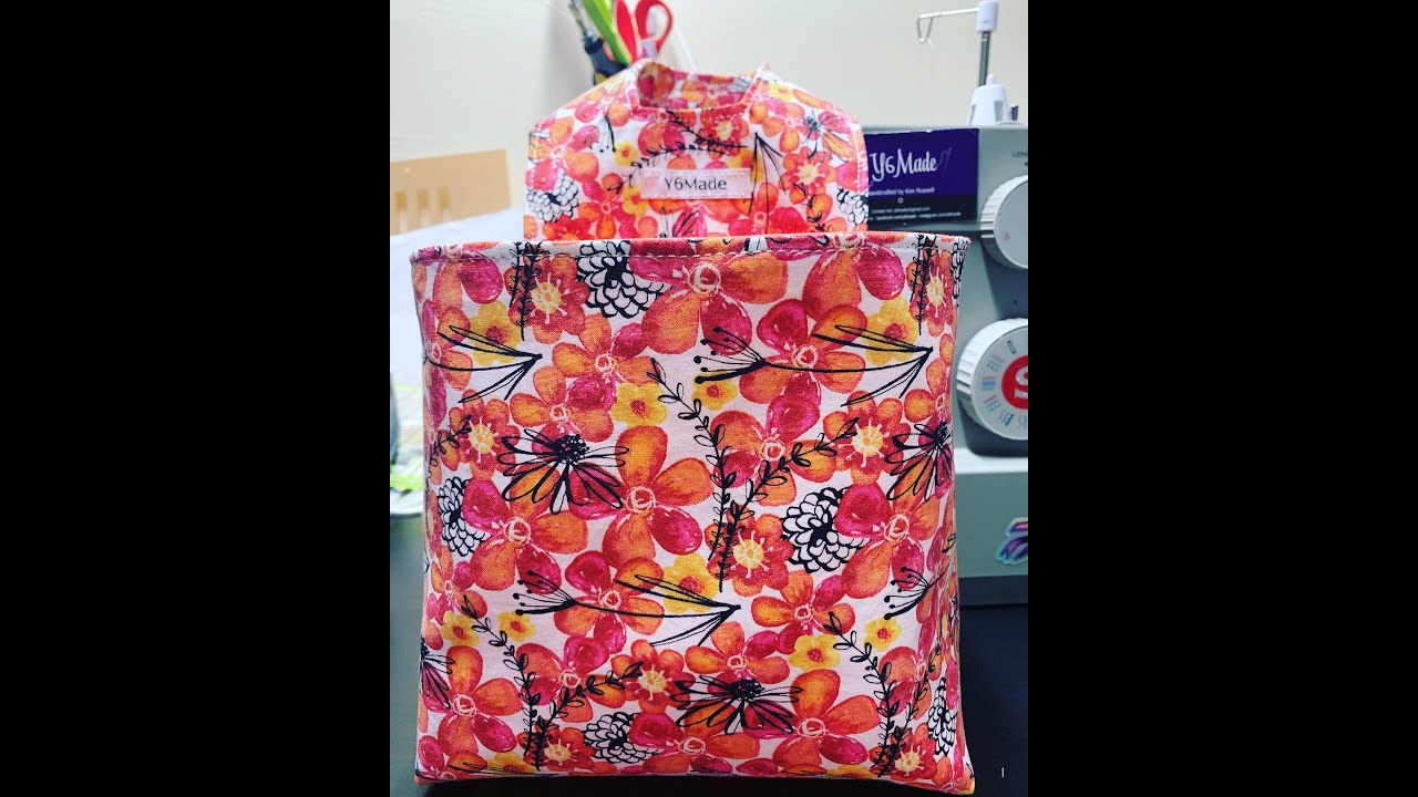 Sewing Car Trash Bag Tutorial.  Pattern by MoreMeKnow