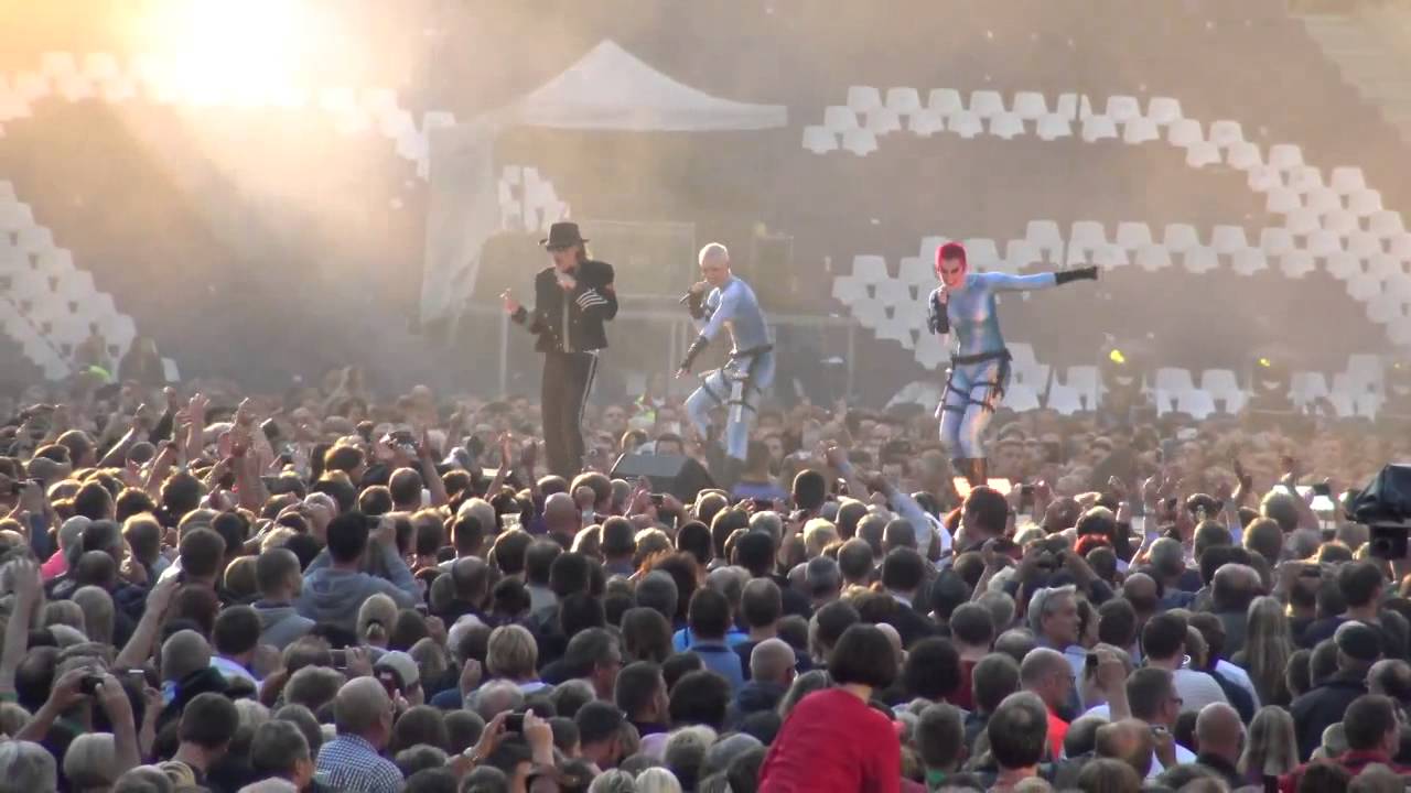 Udo Lindenberg in Hannover 2015 - 02 Wenn die Heizer kommen - ksc260356_klaus_schulz