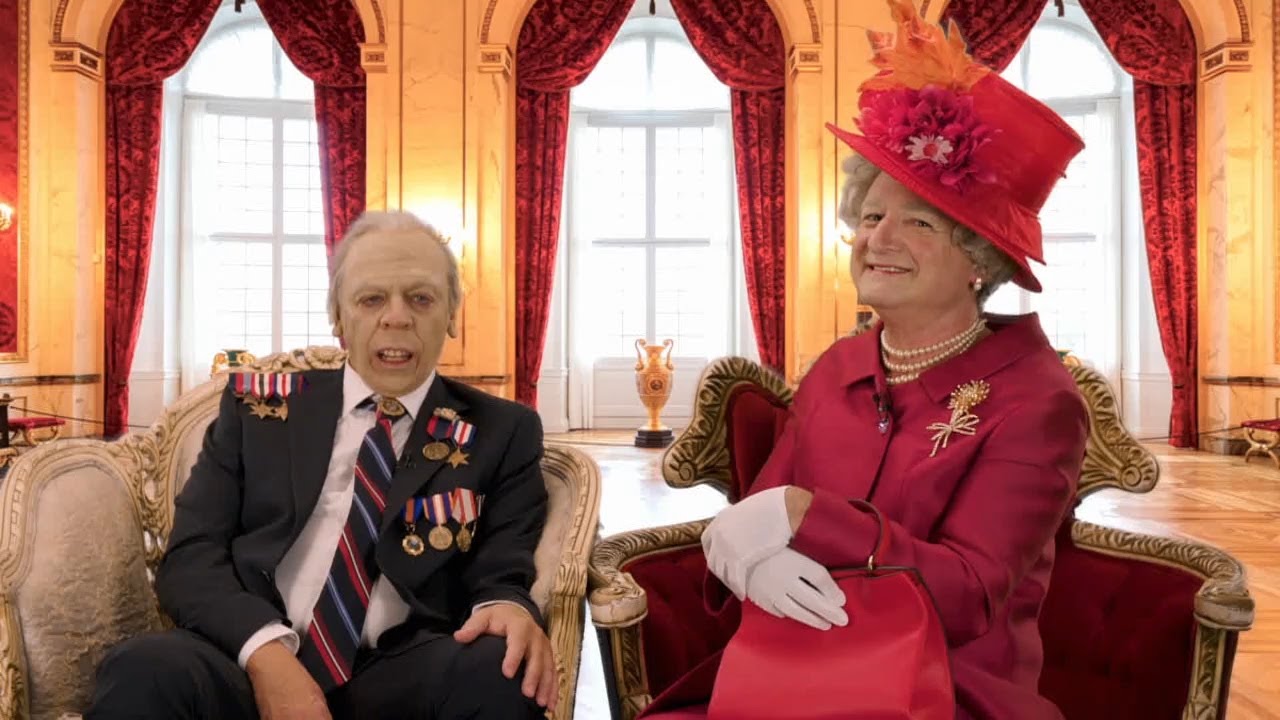 Cette ann&eacute;e-l&agrave; &bull; Marc Labr&egrave;che re&ccedil;oit la reine &Eacute;lisabeth II et le prince Philip &bull; Avanti en reprise