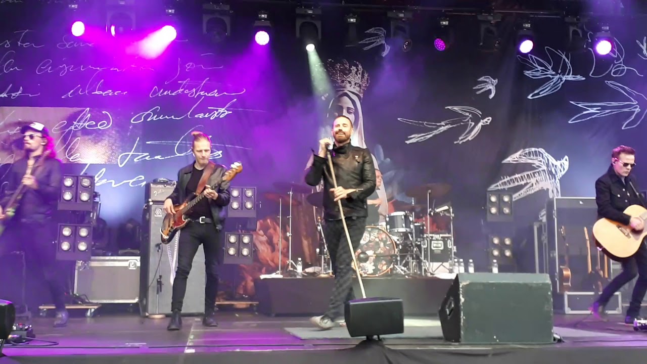 Lauri Tähkä - Mä En Pelkää & Suudellaan 23.8.19 live