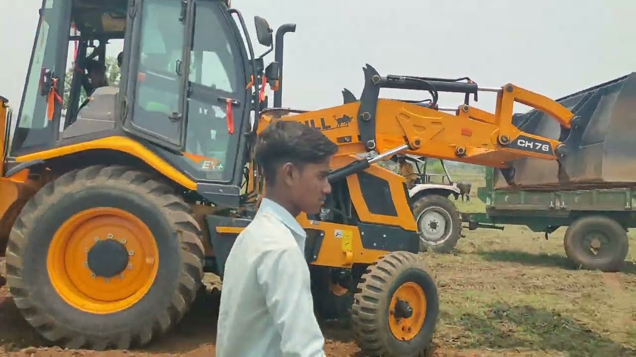 JCB 3DX & 3DX Super 4x4 Working Together Fast Drainage Trench & Chamber Install - jcb video