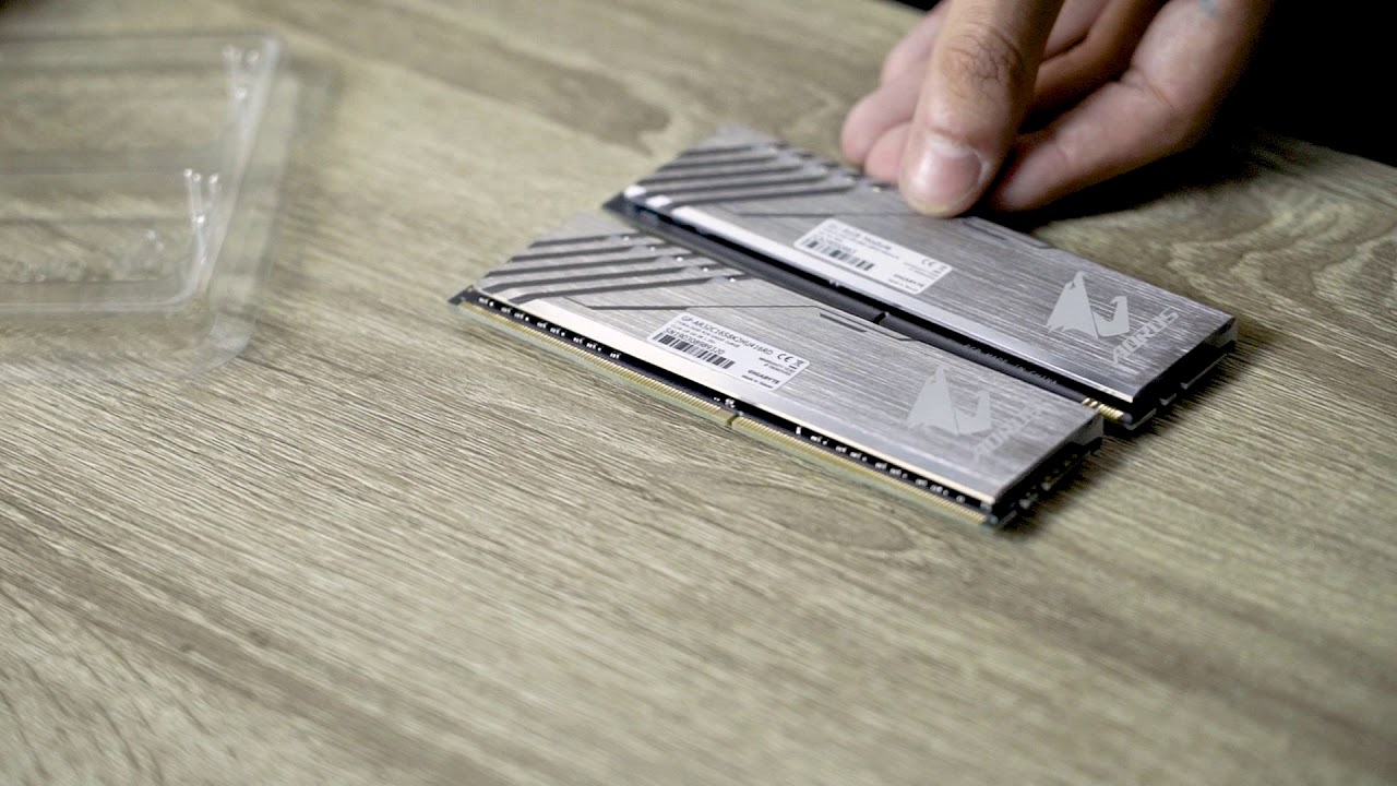 Unboxing Memorie RAM Gigabyte Aorus RGB 16GB DDR4 3200MHz