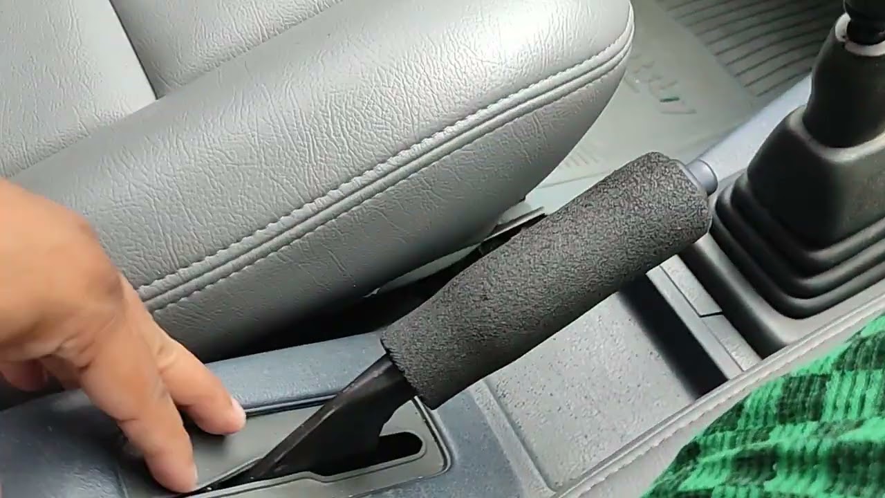Review Mazda 323 Trendy Th. 88 ( Mobil Seharga Motor Vario cuma 15 Jtaaaaaannnnn Cooy)