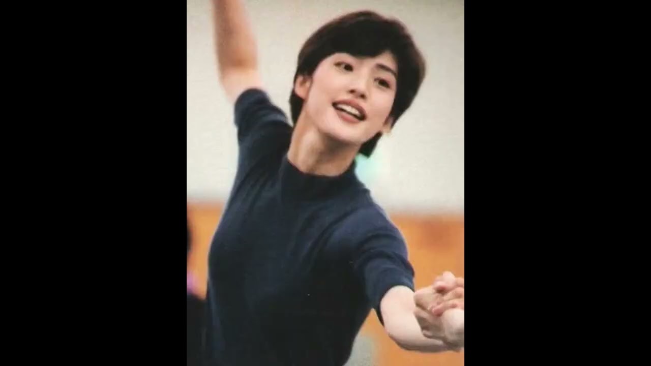 备受煎熬也仍然站在舞台，她为舞台而生也为舞台绽放。#天海祐希 #宝冢