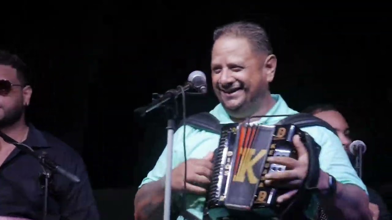 Kerubanda - Detrás de la Malla (En Vivo)