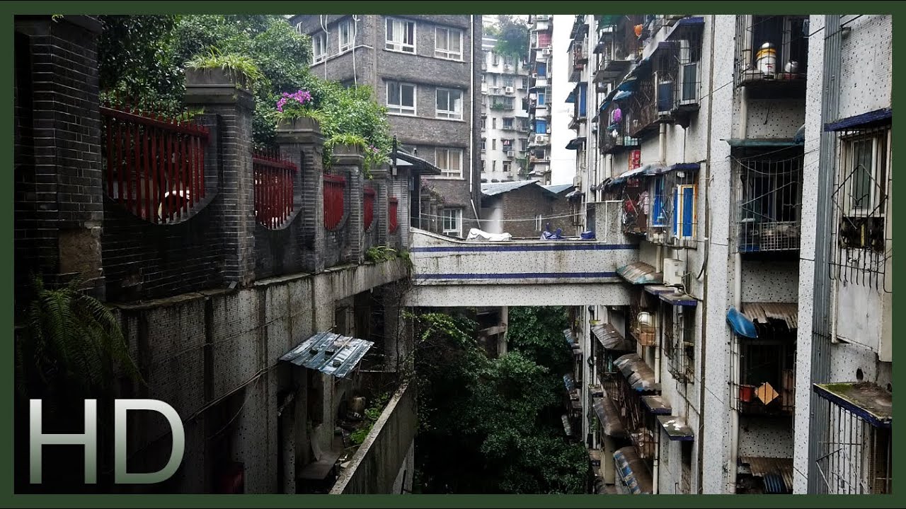 【HD】Rainy Walk in Chongqing, China | Cyberpunk Walk through Chinese Urban Jungle