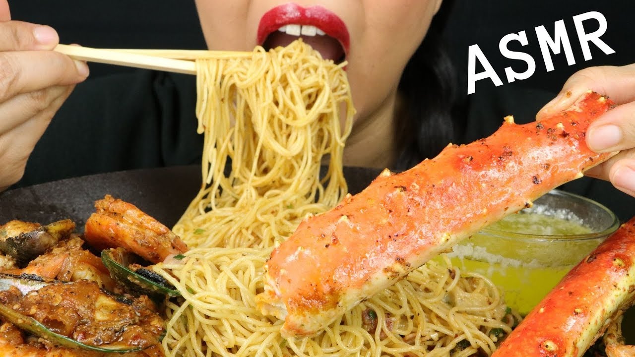 SEAFOOD PLATTER WITH GARLIC NOODLES ~ ASMR (No Talking) Eat Life With Kimchi