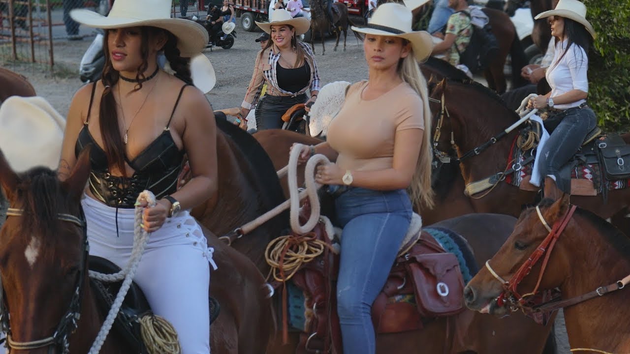 Día del Ejido en RUIZ NAYARIT 2023 / desfile de ejidatarios, maquinaria y música en vivo .