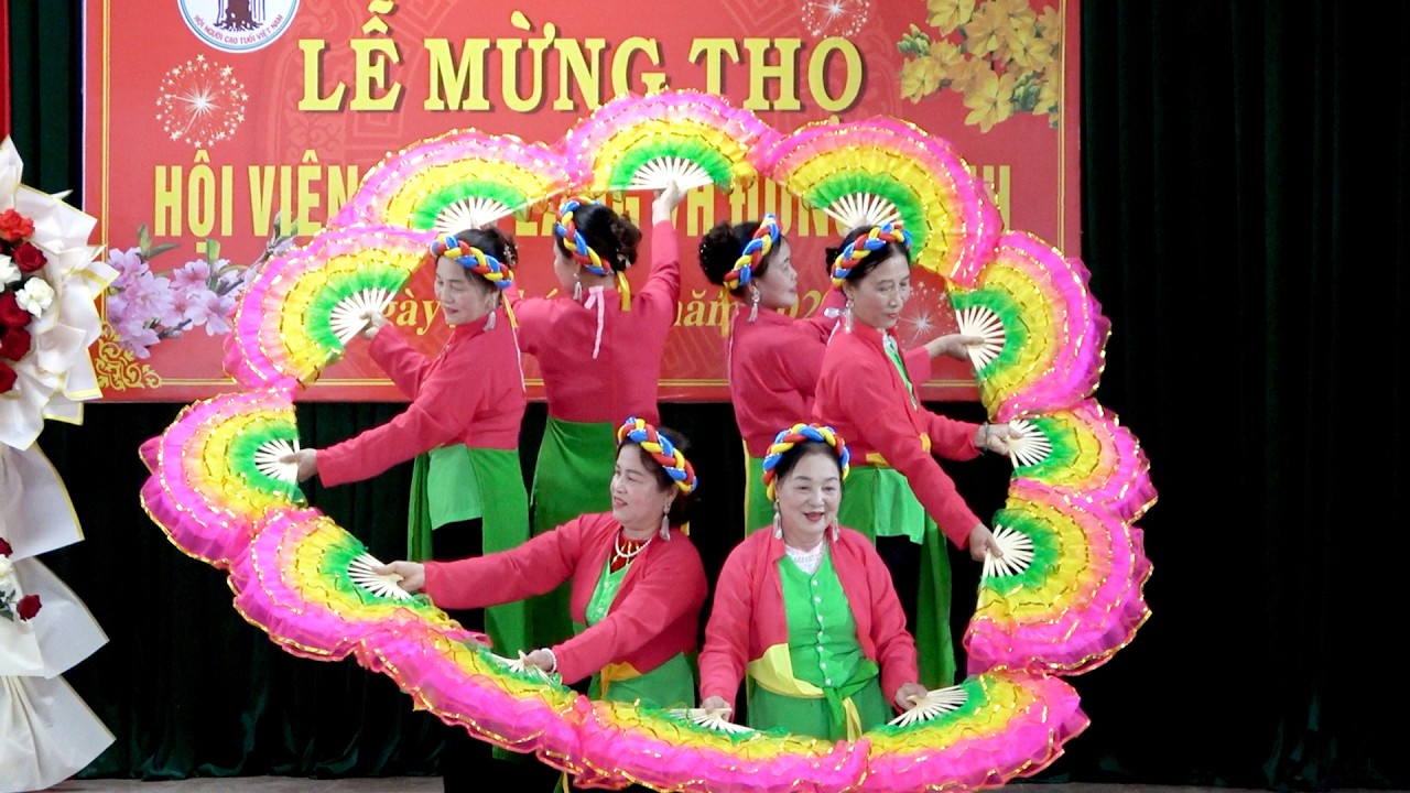 MÚA : KHÔNG ĐÂU ĐẸP BẰNG QUÊ HƯƠNG / TỐP MÚA LVH ĐÔNG HẠNH