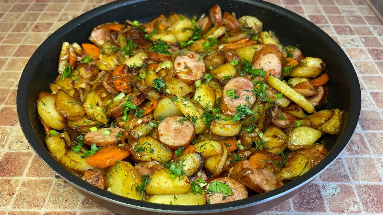Самая Вкусная Жаренная Картошка с Колбасками, Как Правильно Жарить Картошку с Колбасками