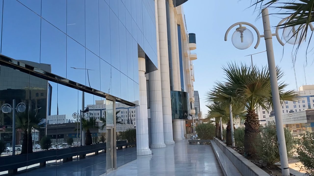 ١٨. جولة في العقارية مول الأولى والثانية والثالثة Elaqaria Mall - الرياض