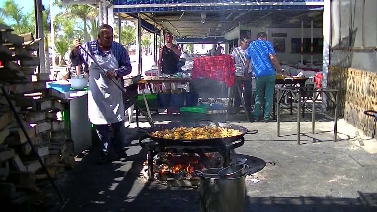 Paella de AYO en Palya Burriana