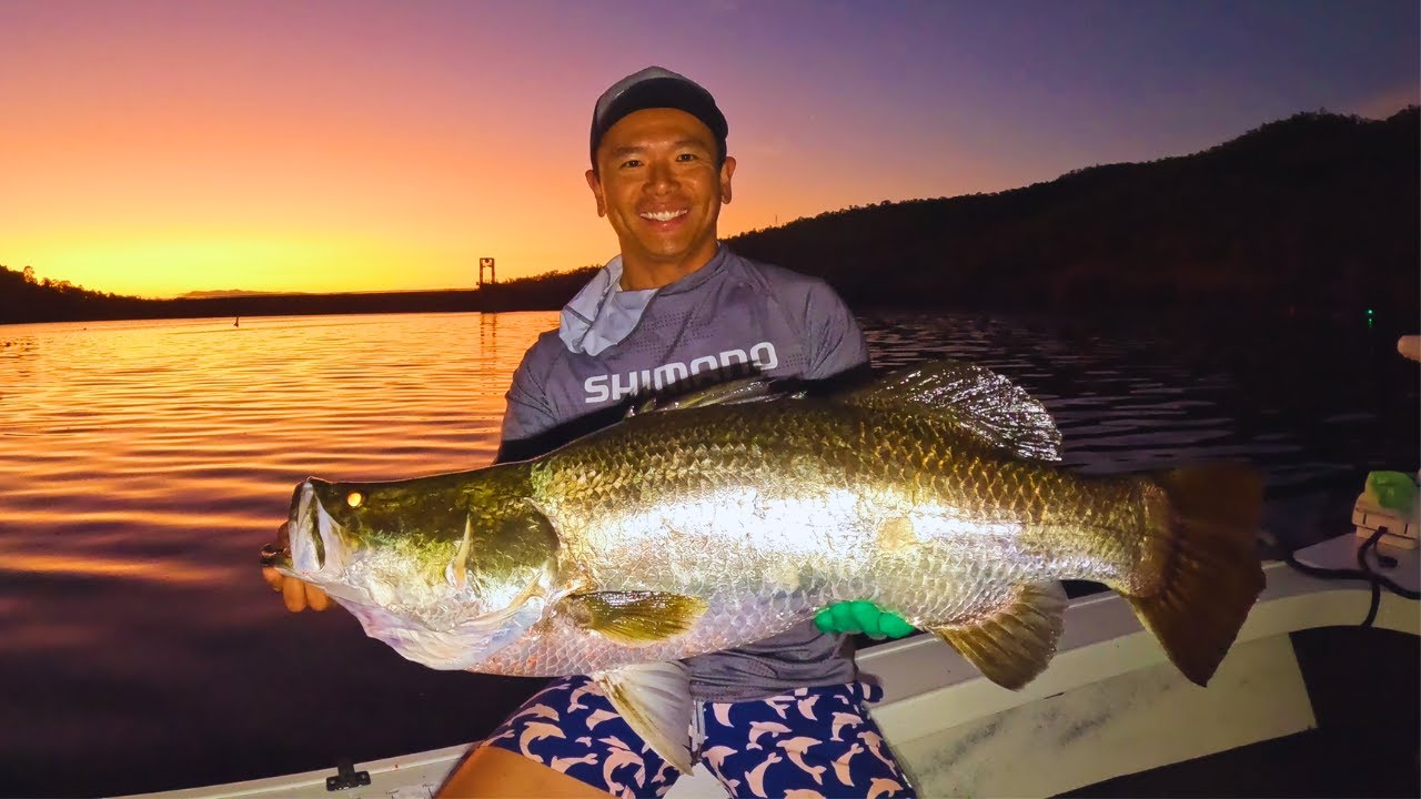 How To Catch BIG Impoundment BARRA (LOWRANCE Active Target 2)