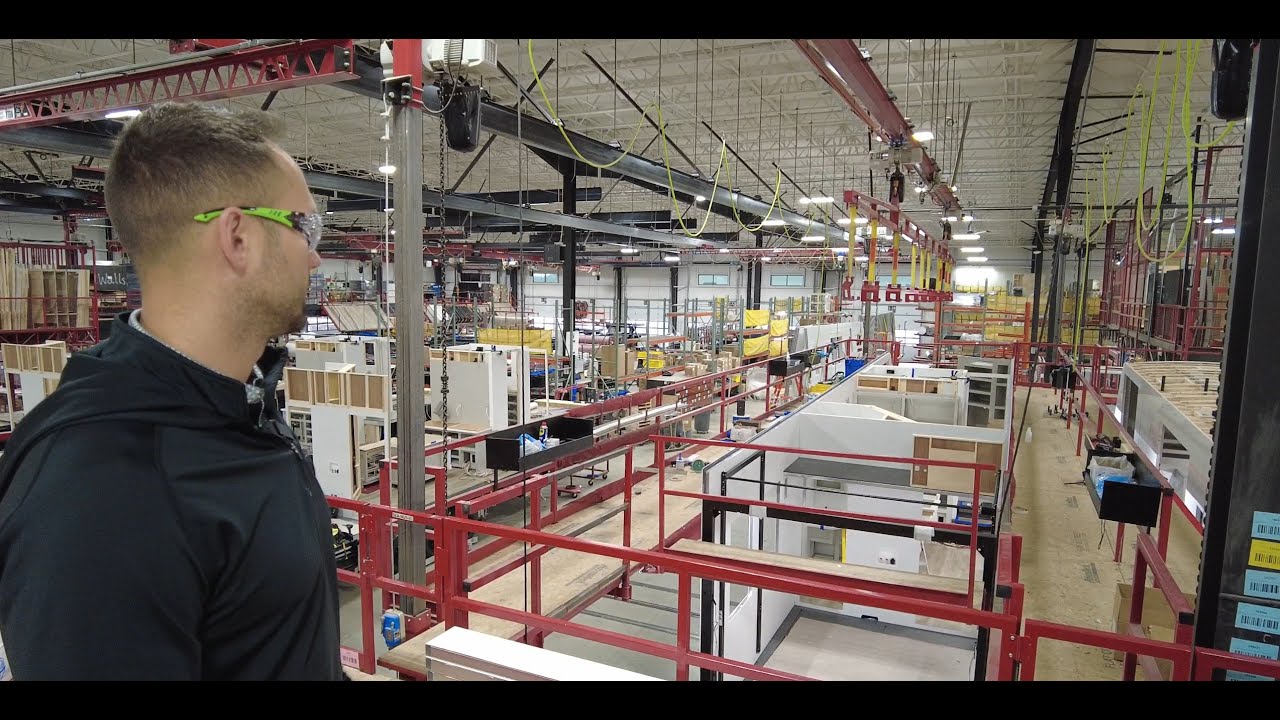 Brinkley RV factory tour. Как делают дома на колёсах в США.