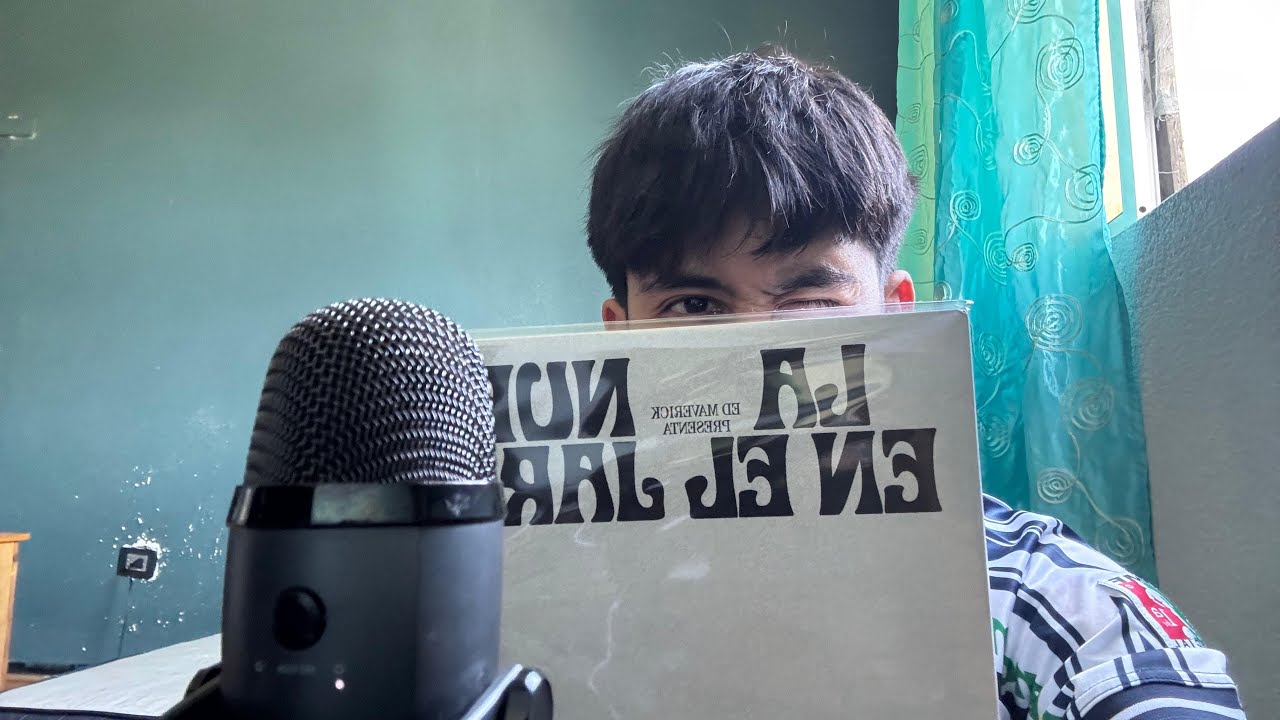 ASMR (Tapping y hablandoles)