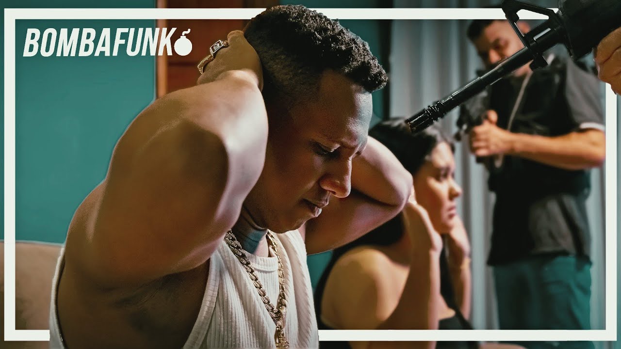 Mc Jefinho ST - CARTA DE L&Aacute;GRIMAS (Official V&iacute;deo Clip) BOMBAFUNK